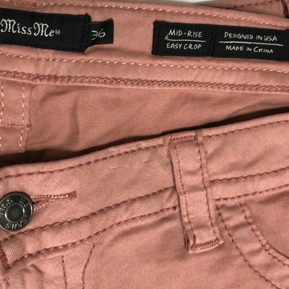 Miss Me Mid Rise Easy Crop Dusty Pink Jeans Size 36 - Picture 5 of 6